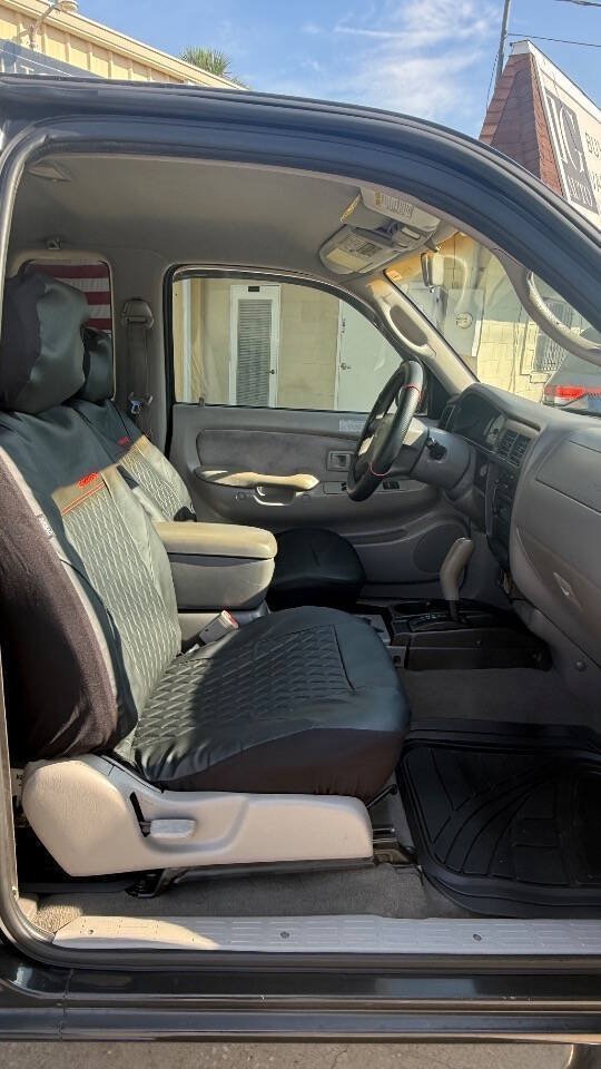 Used 2003 Toyota Tacoma PreRunner RWD image 41