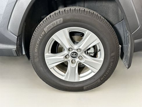 Used 2021 Toyota RAV4 XLE w/ XLE Grade Weather Package FWD image 11