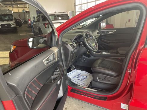 Certified 2022 Ford Edge ST-Line AWD/4WD image 16