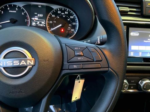 Used 2024 Nissan Versa S w/ Trunk Package image 23