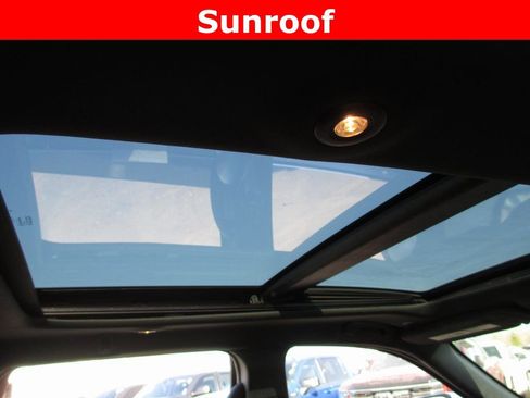 Used 2022 Jeep Grand Cherokee Limited w/ Trailer Tow Group IV image 16