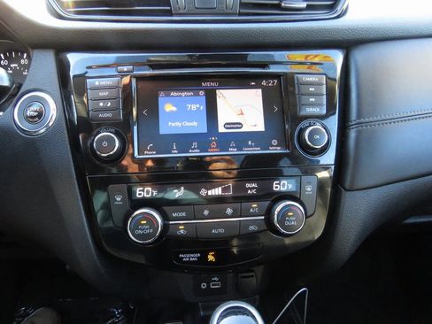 Used 2019 Nissan Rogue SL w/ Premium Package image 27