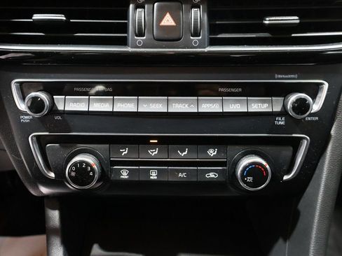 Used 2018 Kia Optima S image 29