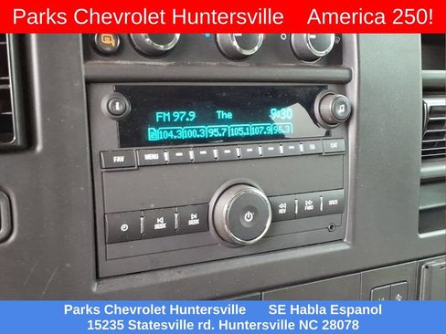 Certified 2025 Chevrolet Express 3500 LT w/ LT Preferred Equipment Group RWD image 4