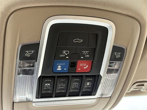 Used 2019 RAM 1500 Limited image 30