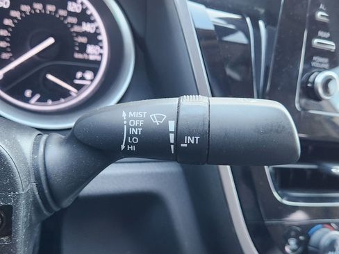 Used 2022 Toyota Camry LE image 25