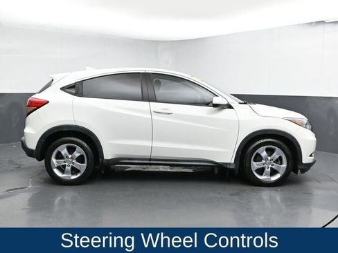 Used 2016 Honda HR-V LX image 12