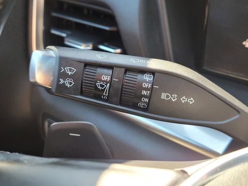 Used 2025 GMC Terrain Elevation AWD/4WD image 31