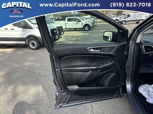 Used 2024 Ford Edge SEL w/ Convenience Package image 19
