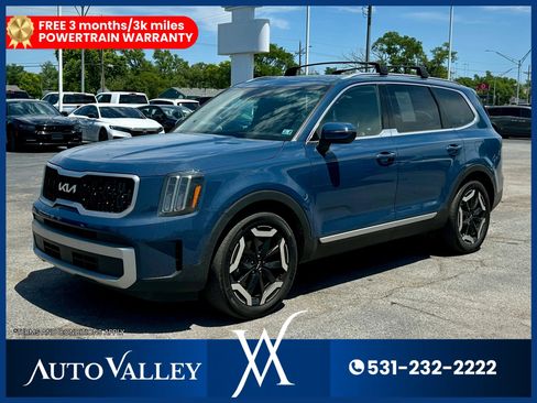 Used 2023 Kia Telluride EX AWD/4WD image 3