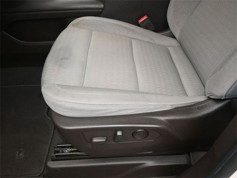 Used 2021 GMC Yukon SLE image 11