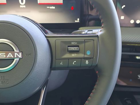 New 2026 Nissan Kicks SR FWD image 18