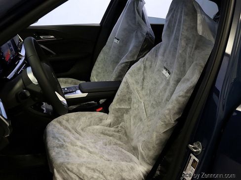 Used 2026 BMW X1 xDrive28i image 10