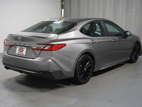 Certified 2025 Toyota Camry SE image 8