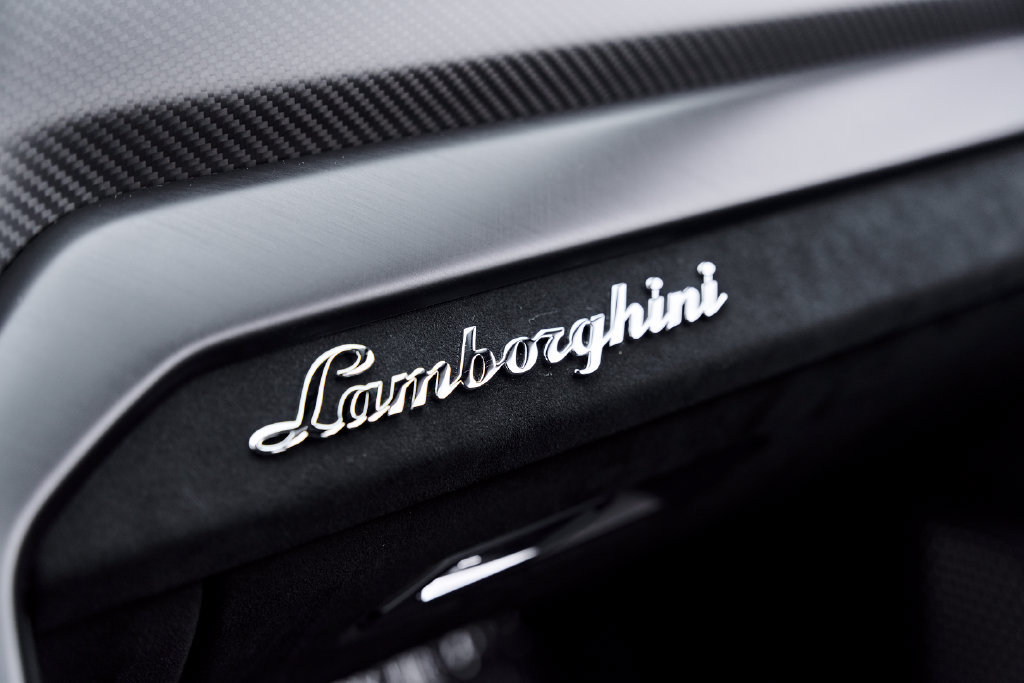Used 2023 Lamborghini Urus Performante AWD/4WD image 87