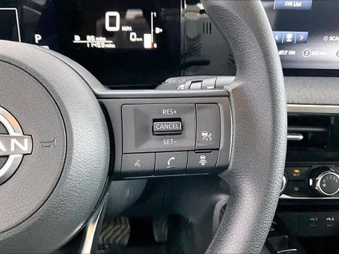 Certified 2025 Nissan Kicks SV image 24