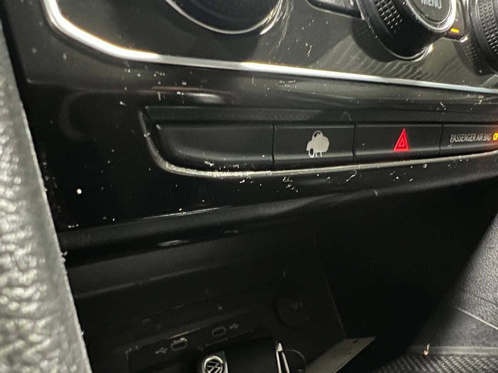Used 2022 Volkswagen Atlas SE FWD image 32