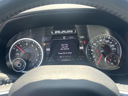 Used 2024 RAM 1500 Big Horn AWD/4WD image 27