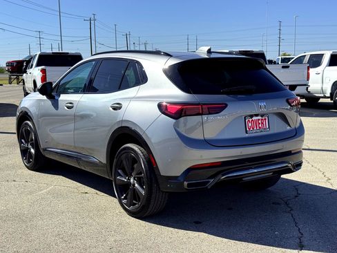 Used 2025 Buick Envision Sport Touring image 9