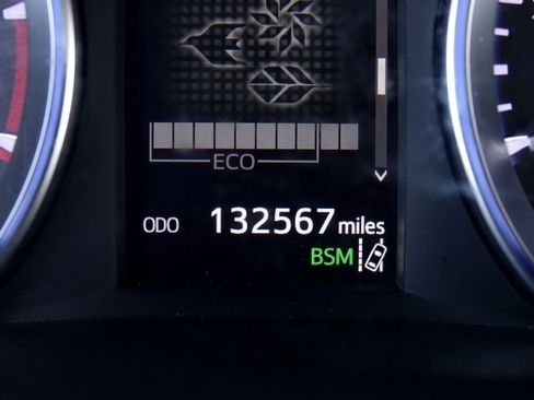 Used 2018 Toyota Highlander XLE image 42