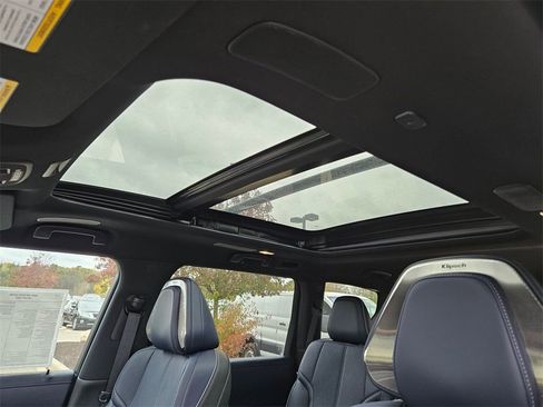 New 2026 INFINITI QX80 SPORT image 13