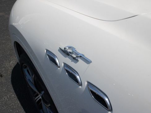 Used 2023 Maserati Levante GT image 20