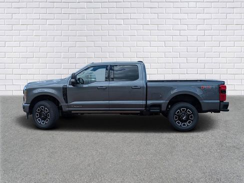 New 2025 Ford F250 Platinum w/ FX4 Off-Road Package image 2