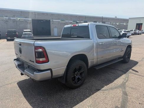 Used 2022 RAM 1500 Big Horn AWD/4WD image 3