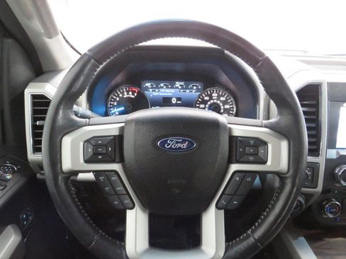 Used 2018 Ford F150 Lariat image 15