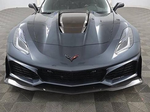 Used 2019 Chevrolet Corvette ZR1 RWD image 5