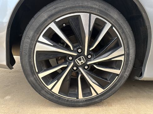 Used 2017 Honda Accord EX image 20