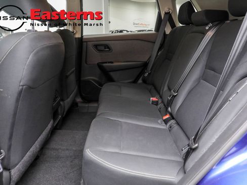 Used 2023 Nissan Rogue S image 28