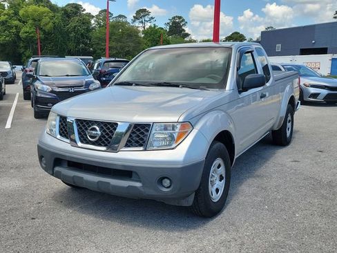 Used 2006 Nissan Frontier XE w/ (G01) XE Preferred Pkg RWD image 5