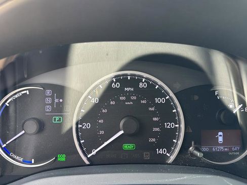 Used 2013 Lexus CT 200h w/ Premium Pkg w/Navigation FWD image 17
