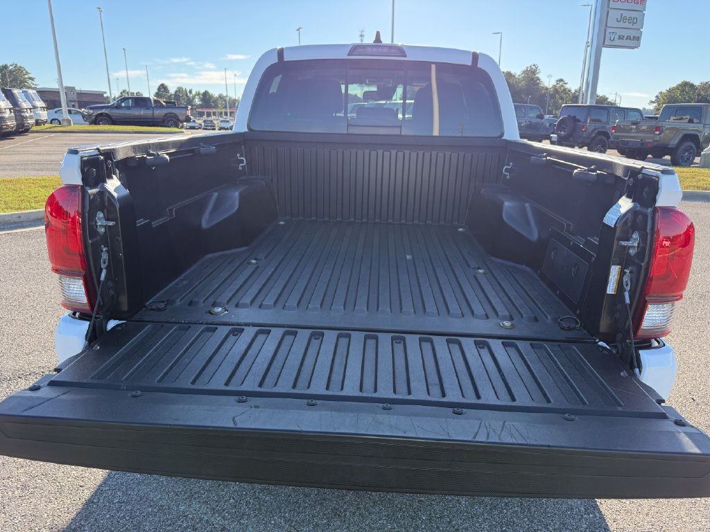 Used 2022 Toyota Tacoma SR5 w/ Technology Package RWD image 22