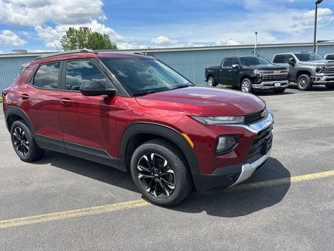 Used 2023 Chevrolet TrailBlazer LT AWD/4WD image 10