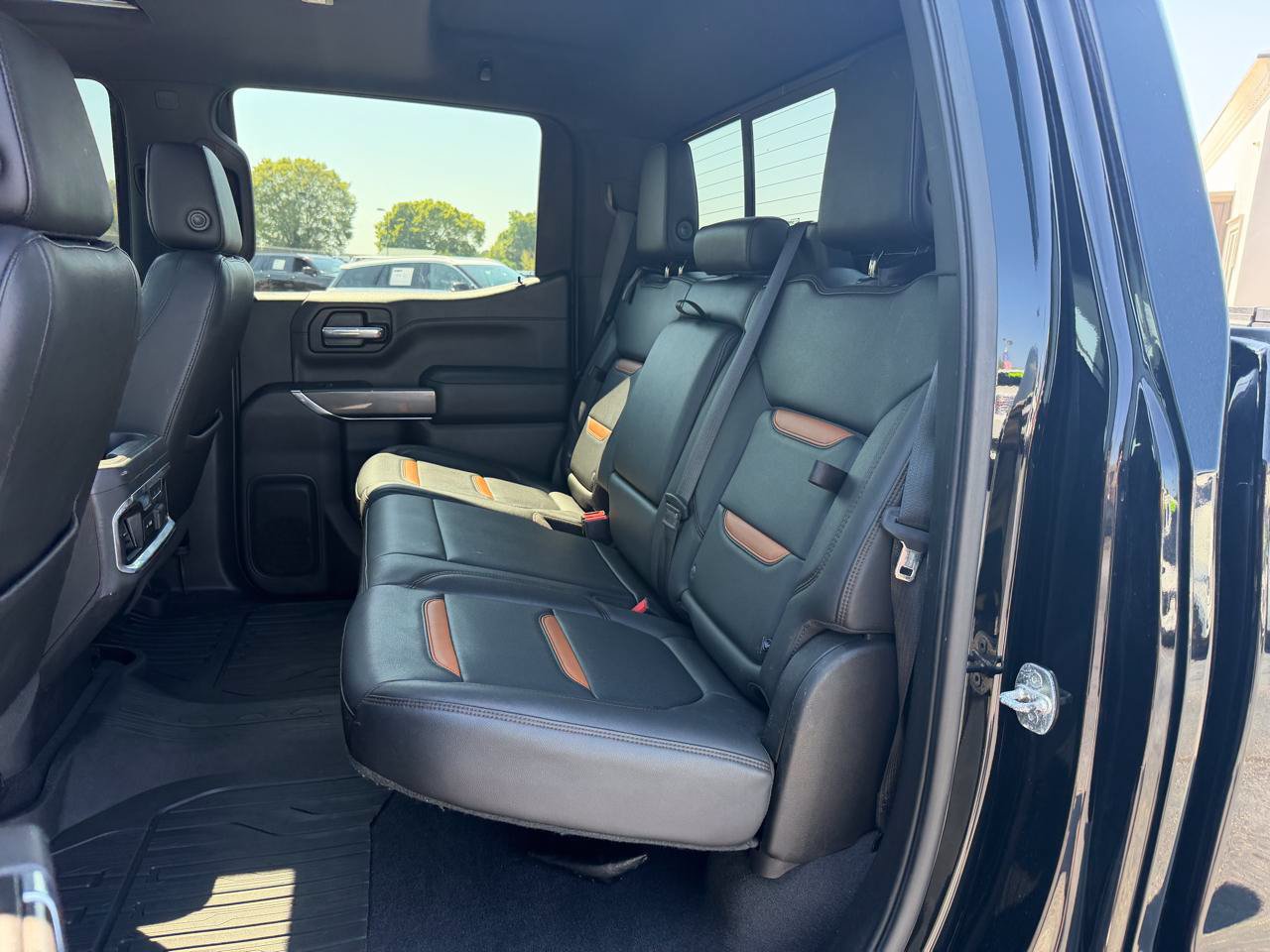 Used 2019 GMC Sierra 1500 AT4 w/ AT4 Premium Package AWD/4WD image 7