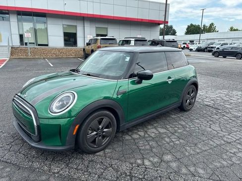 Used 2022 MINI Cooper 2-Door Hardtop FWD image 4