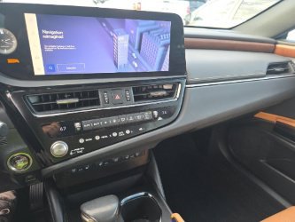 Used 2023 Lexus ES 350 w/ Premium Package FWD image 7
