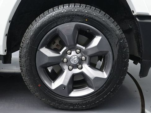Used 2023 RAM 1500 Big Horn AWD/4WD image 9