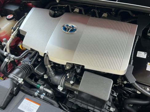 Used 2017 Toyota Prius Four Touring image 33