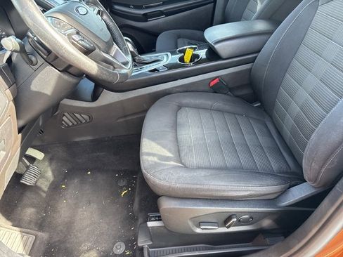 Used 2017 Ford Edge SEL image 16