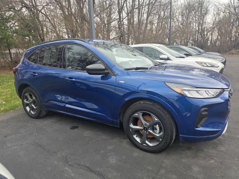 Used 2023 Ford Escape ST-Line w/ Tech Pack #1 image 5