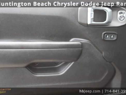 Used 2021 Jeep Wrangler Unlimited Rubicon image 13
