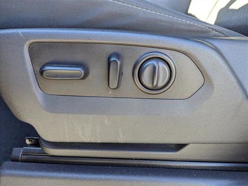 Used 2020 GMC Sierra 1500 Elevation w/ Elevation Value Package image 11