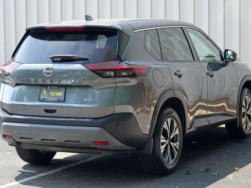 Used 2022 Nissan Rogue SV FWD image 44