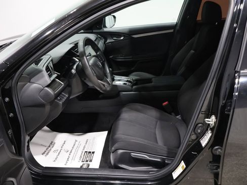 Used 2018 Honda Civic EX image 9