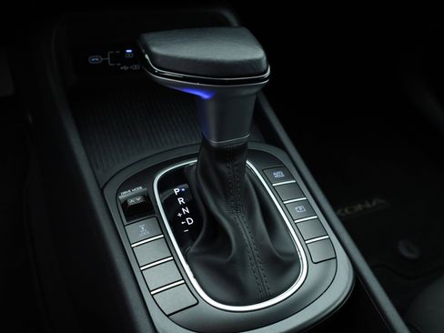 Used 2024 Hyundai Kona SEL image 12