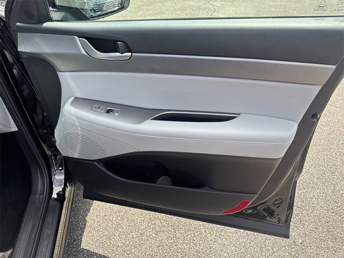 Used 2022 Hyundai Palisade SEL w/ 8P Bench Seat Package image 14