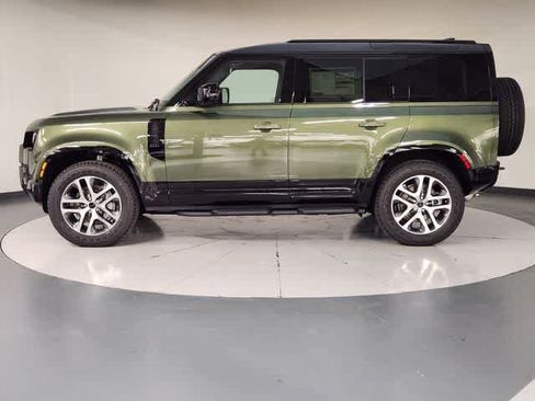 New 2026 Land Rover Defender 110 X-Dynamic SE AWD/4WD image 7